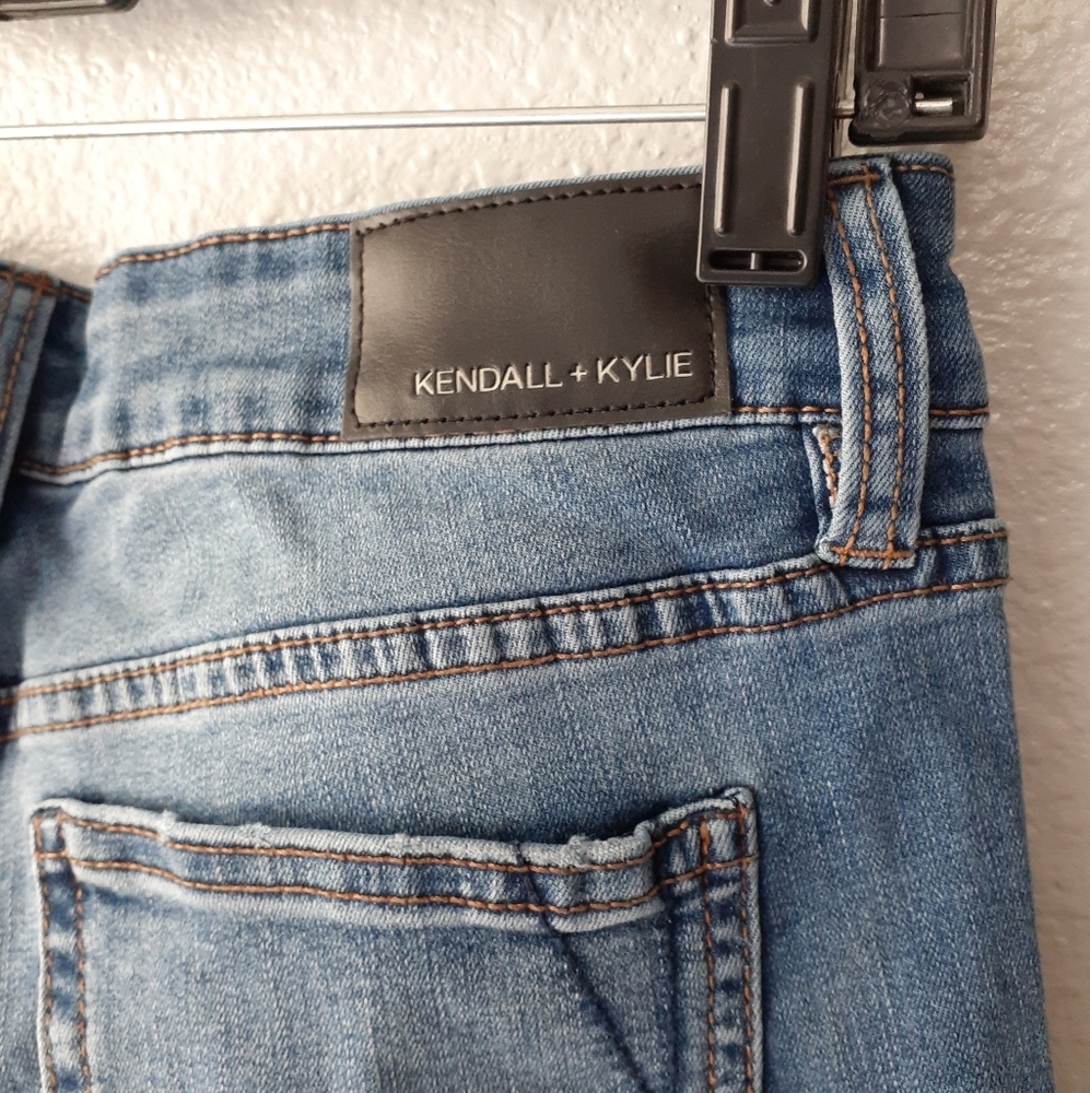 Kendall & Kylie Jeans - Picture 5 of 15